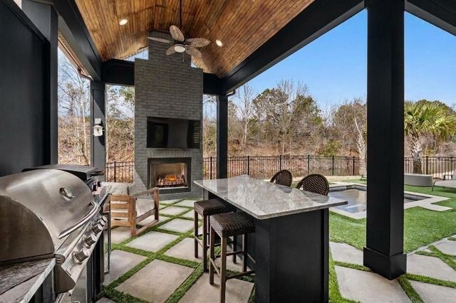 1048 Johnston Dr., Myrtle Beach, SC 29588