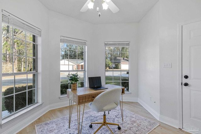 1411 Colwyn Dr, Cantonment, FL 32533