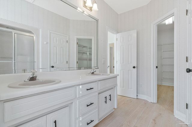 1411 Colwyn Dr, Cantonment, FL 32533