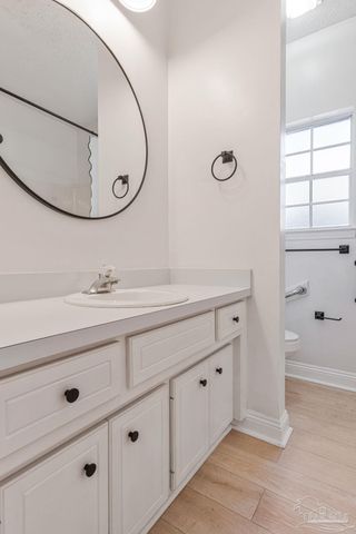 1411 Colwyn Dr, Cantonment, FL 32533