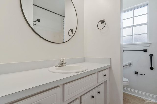 1411 Colwyn Dr, Cantonment, FL 32533