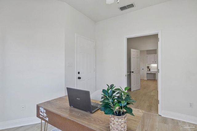 1411 Colwyn Dr, Cantonment, FL 32533