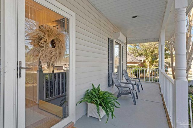 1411 Colwyn Dr, Cantonment, FL 32533