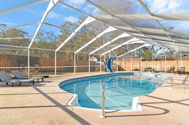 1411 Colwyn Dr, Cantonment, FL 32533