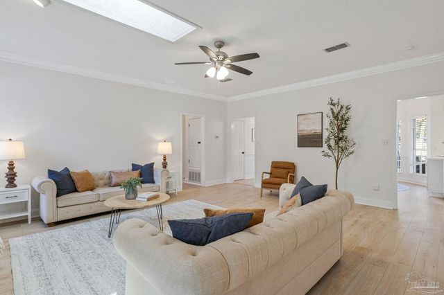 1411 Colwyn Dr, Cantonment, FL 32533