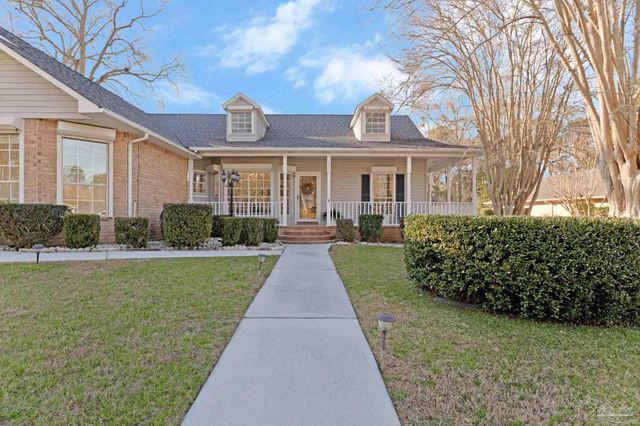 1411 Colwyn Dr, Cantonment, FL 32533