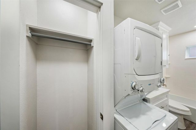 211 N Milby Street 4, Houston, TX 77003