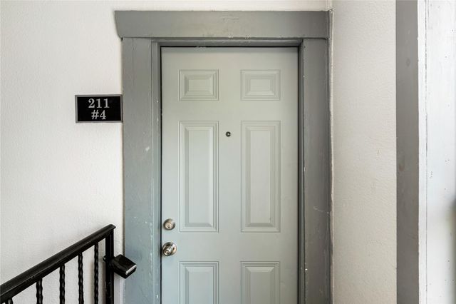 211 N Milby Street 4, Houston, TX 77003