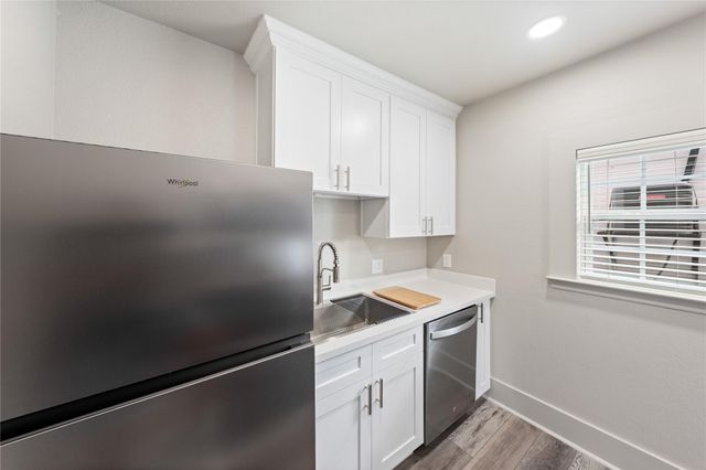 211 N Milby Street 4, Houston, TX 77003