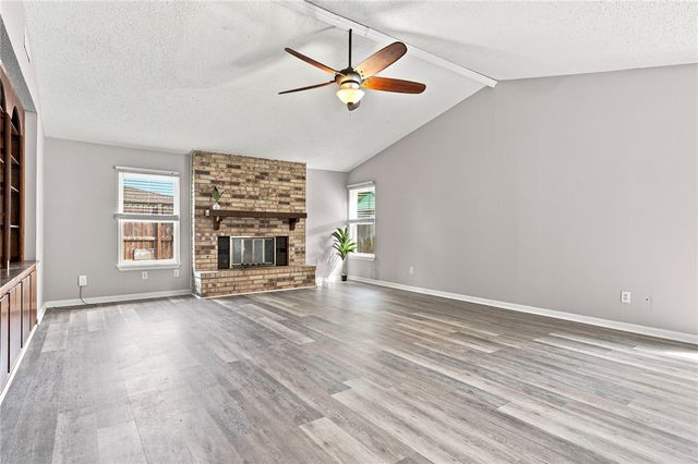 1001 Starlite Dr, Portland, TX 78374