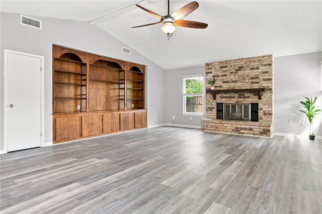 1001 Starlite Dr, Portland, TX 78374
