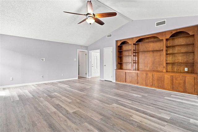 1001 Starlite Dr, Portland, TX 78374