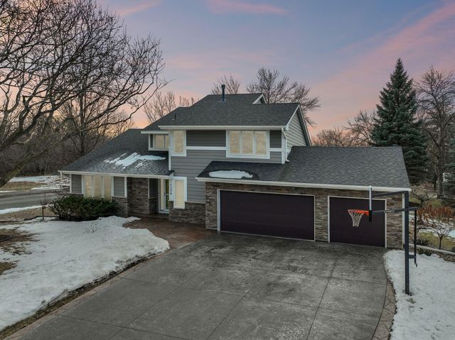 1309 Aspen Drive, Burnsville, MN 55337