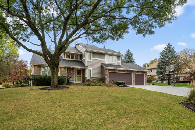 1309 Aspen Drive, Burnsville, MN 55337