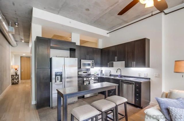 1025 Island 205, San Diego, CA 92101