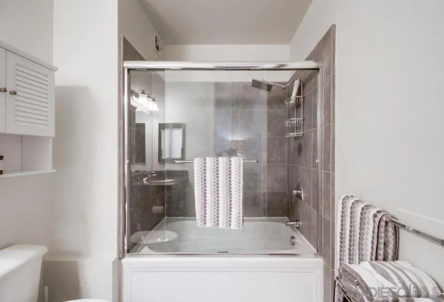 1025 Island 205, San Diego, CA 92101