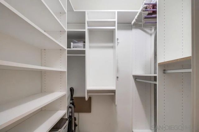 1025 Island 205, San Diego, CA 92101