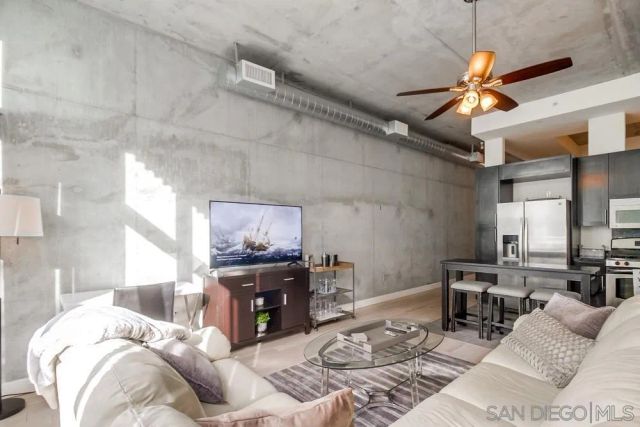 1025 Island 205, San Diego, CA 92101
