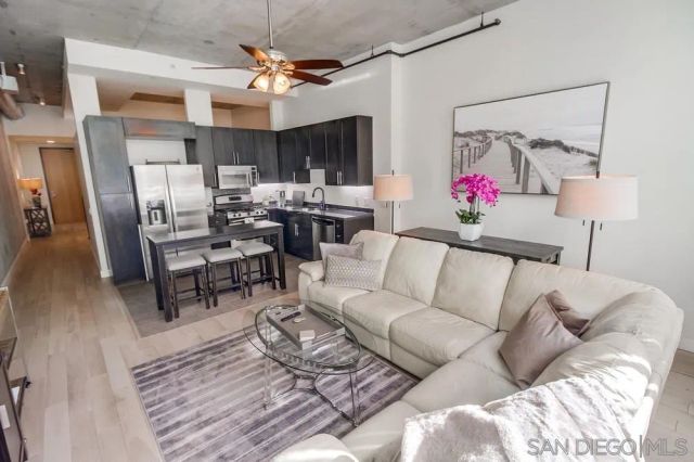 1025 Island 205, San Diego, CA 92101