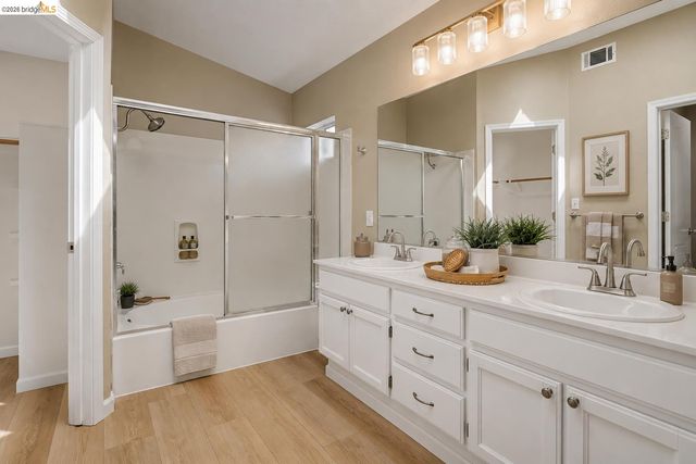 4674 La Vista Dr, Oakley, CA 94561