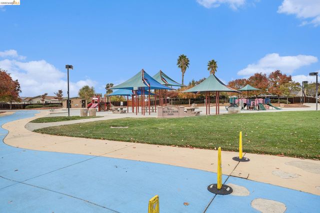 4674 La Vista Dr, Oakley, CA 94561