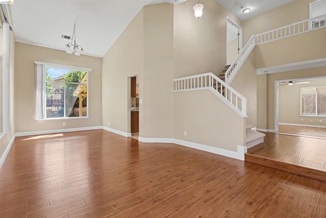 4674 La Vista Dr, Oakley, CA 94561