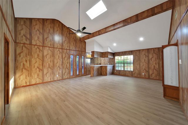 5411 Fairgreen Lane, Houston, TX 77048
