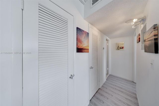 111 Golden Isles Dr G4, Hallandale Beach, FL 33009