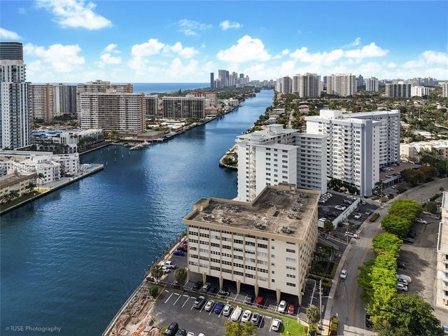 111 Golden Isles Dr G4, Hallandale Beach, FL 33009