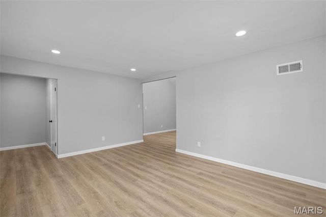 1171 Ascot Lane, St Louis, MO 63122