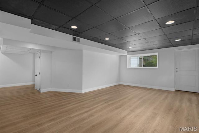 1171 Ascot Lane, St Louis, MO 63122