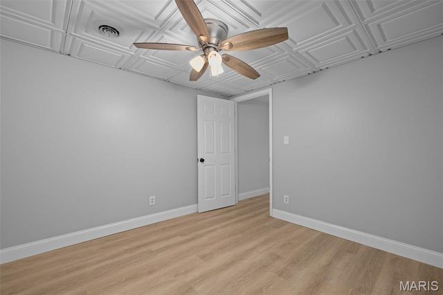 1171 Ascot Lane, St Louis, MO 63122