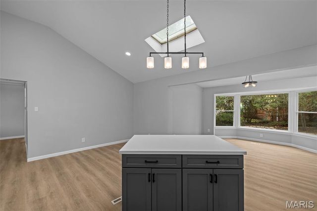 1171 Ascot Lane, St Louis, MO 63122