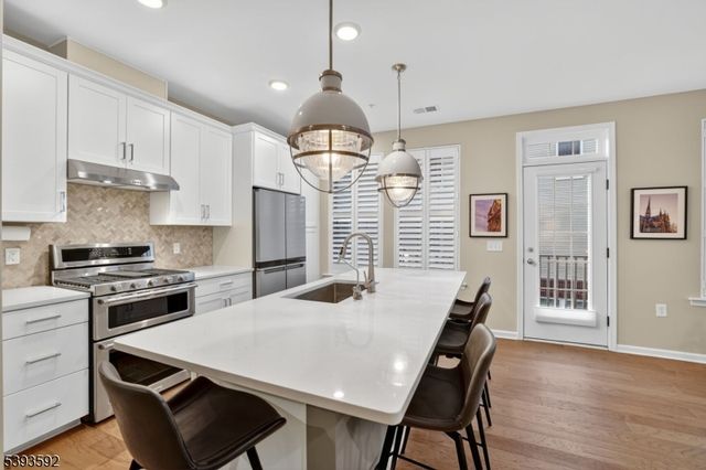 49 Robeson St, Somerville Boro, NJ 08876