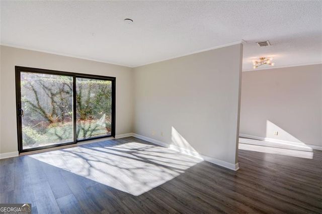 2260 Pernoshal, Dunwoody, GA 30338