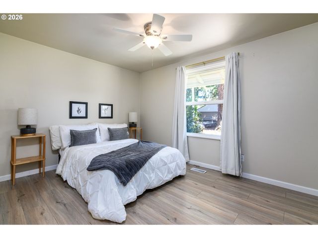 1505 Se 145TH Ave, Portland, OR 97233