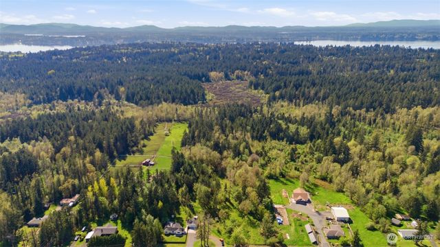 6941 NE Libby Road, Olympia, WA 98506