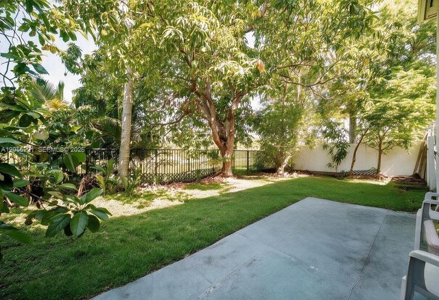 2209 NW 49th Ave, Coconut Creek, FL 33063