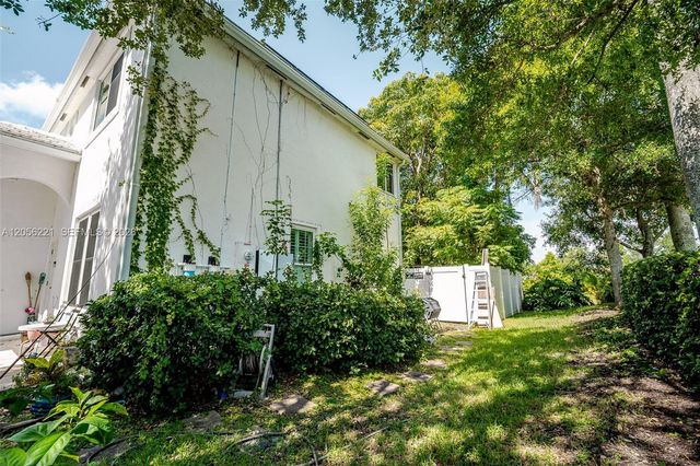 2209 NW 49th Ave, Coconut Creek, FL 33063