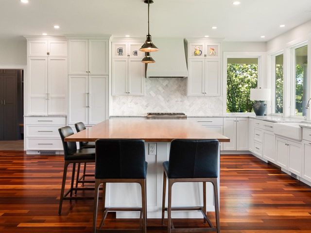 449 Palmer Lane, Charlotte, VT 05445
