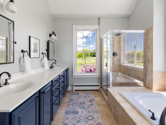 449 Palmer Lane, Charlotte, VT 05445
