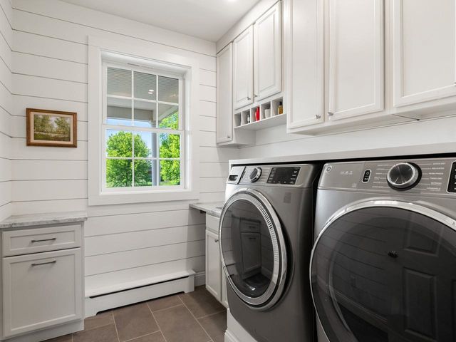 449 Palmer Lane, Charlotte, VT 05445