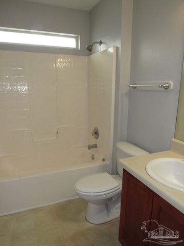 2310 Tall Oak Dr, Cantonment, FL 32533