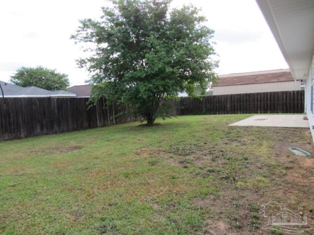 2310 Tall Oak Dr, Cantonment, FL 32533