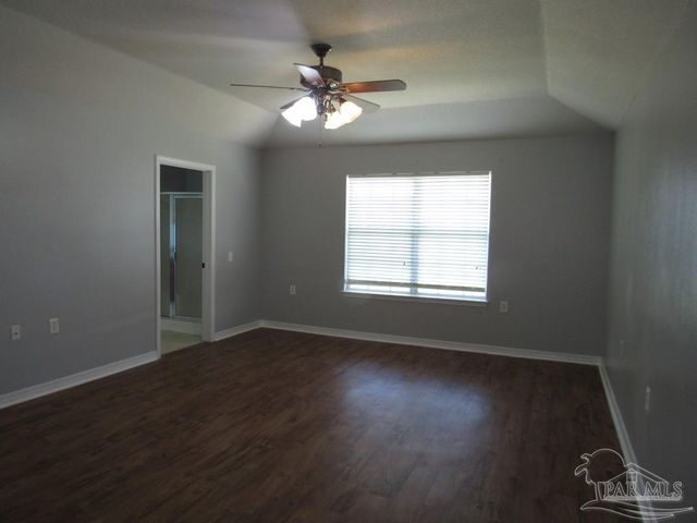 2310 Tall Oak Dr, Cantonment, FL 32533