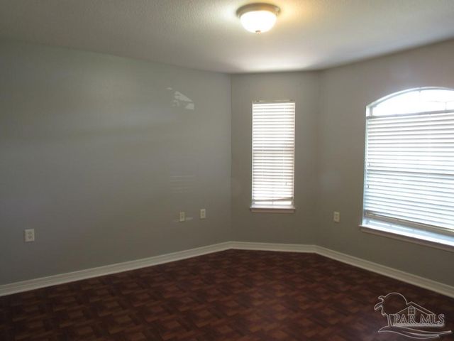 2310 Tall Oak Dr, Cantonment, FL 32533