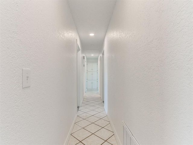 10820 Blue Fox Drive, Edmond, OK 73025