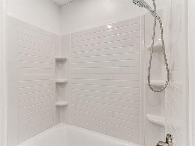 10820 Blue Fox Drive, Edmond, OK 73025