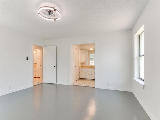 10820 Blue Fox Drive, Edmond, OK 73025
