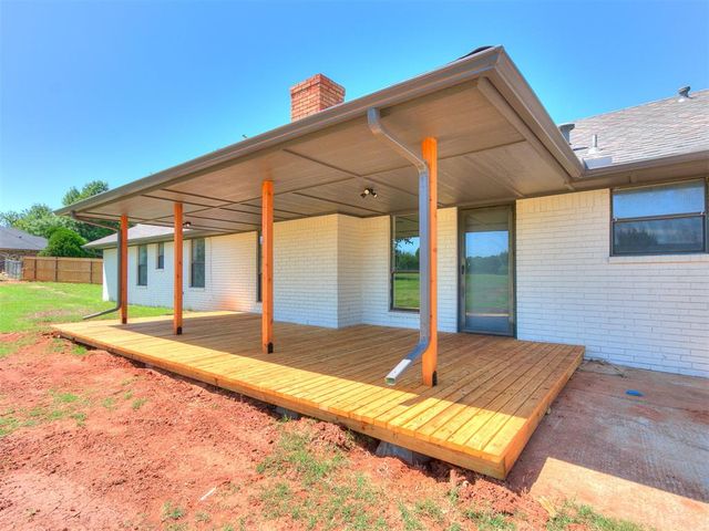 10820 Blue Fox Drive, Edmond, OK 73025